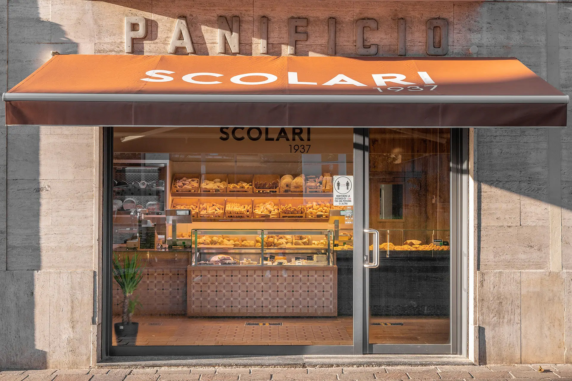 arredamento su misura pasticceria